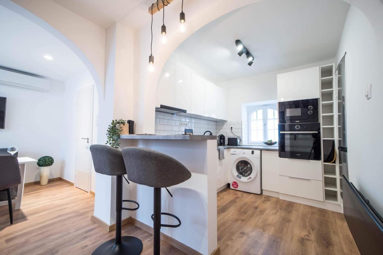 Pintes 38 Apartment Dunaujvaros Ngoại thất bức ảnh