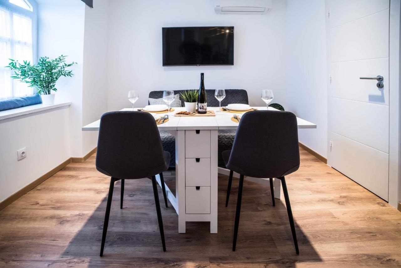Pintes 38 Apartment Dunaujvaros Ngoại thất bức ảnh