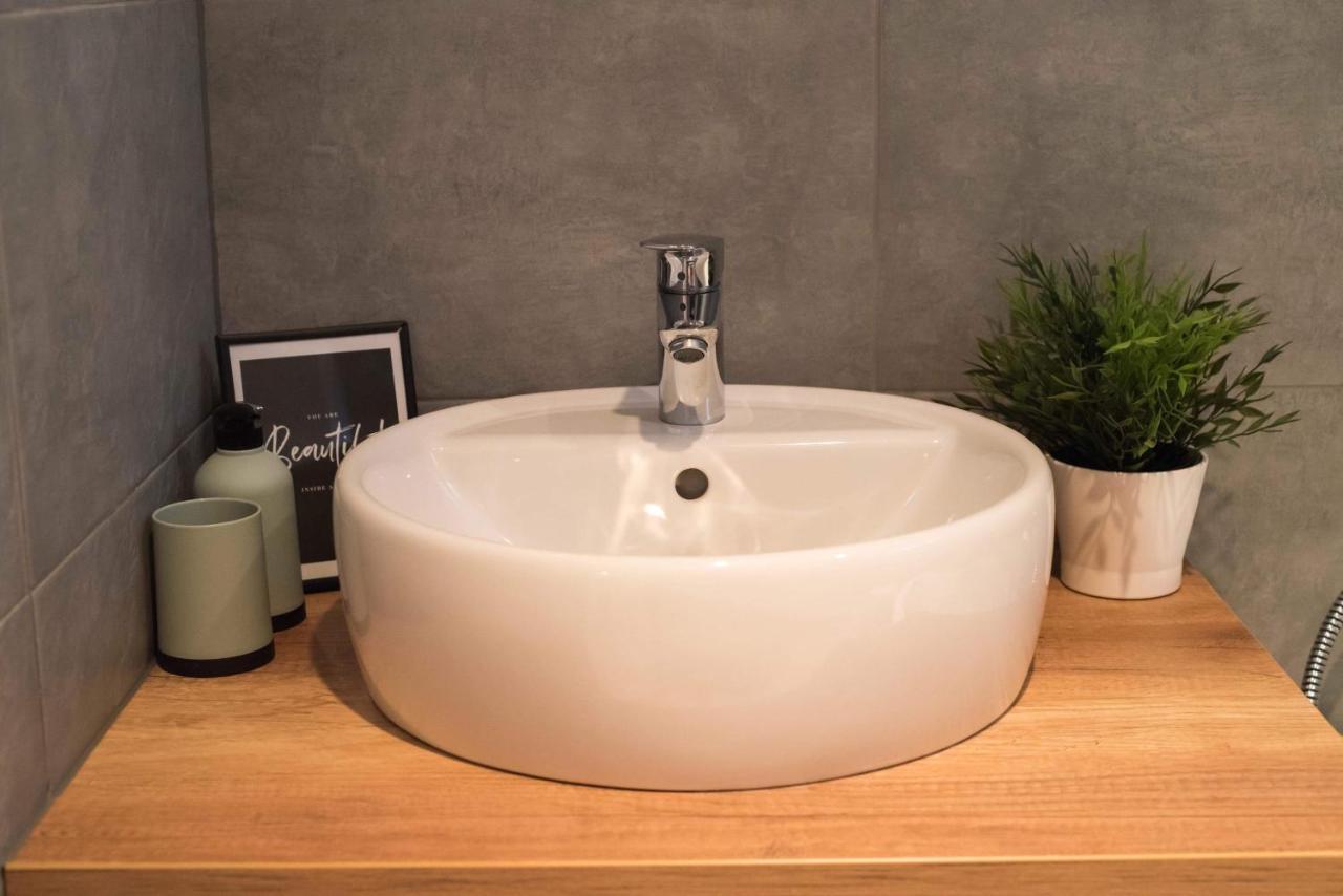 Pintes 38 Apartment Dunaujvaros Ngoại thất bức ảnh