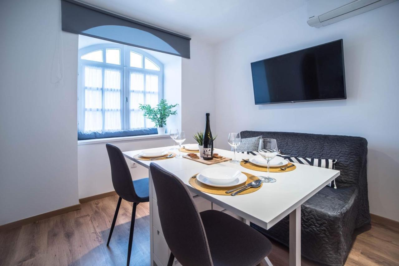 Pintes 38 Apartment Dunaujvaros Ngoại thất bức ảnh